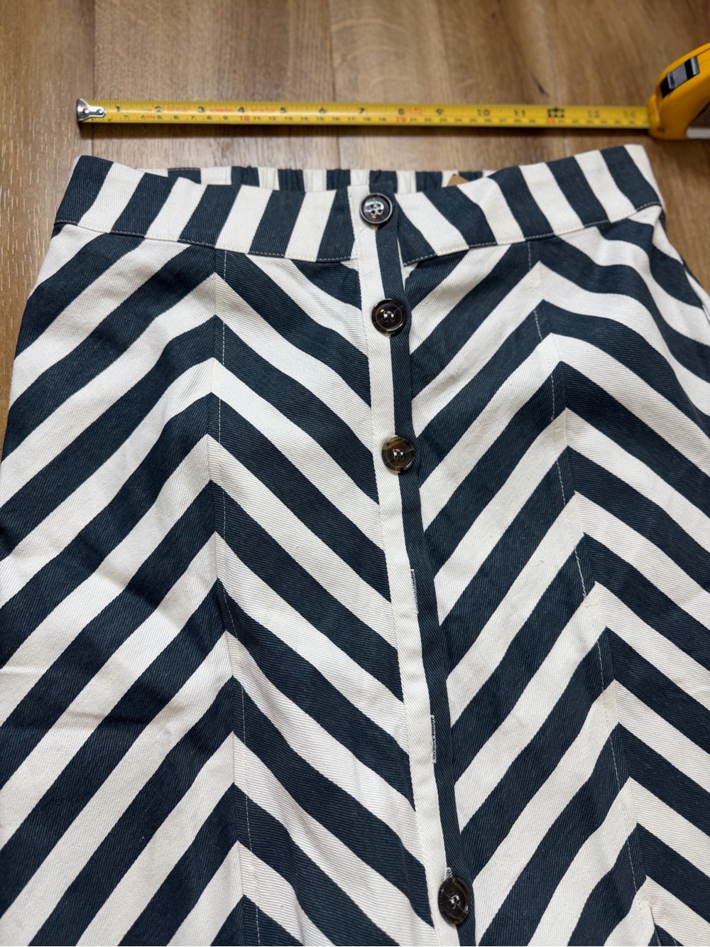 NWT Listicle Black & White Striped Skirt Size Small - Picture 13 of 13